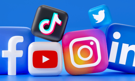 SMART SOCIAL – TOP TIPS FOR NAVIGATING THE TREACHEROUS ONLINE WORLD